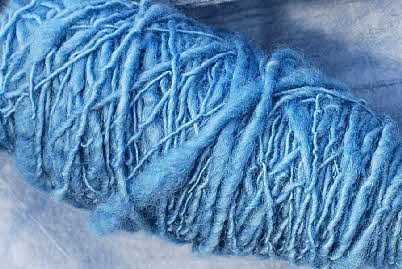 Handspun wool dyed with woad  © Mike Roberts - Buy woad dye